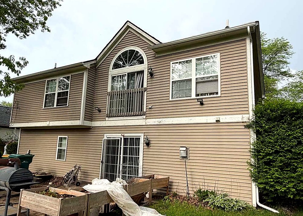 Original siding and trim, rear elevation